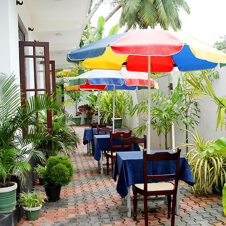 Hotel Italia Ambalangoda  Exterior photo