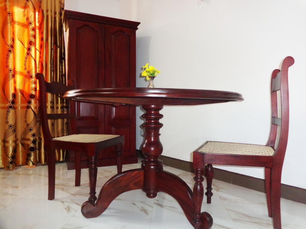 Hotel Italia Ambalangoda  Room photo