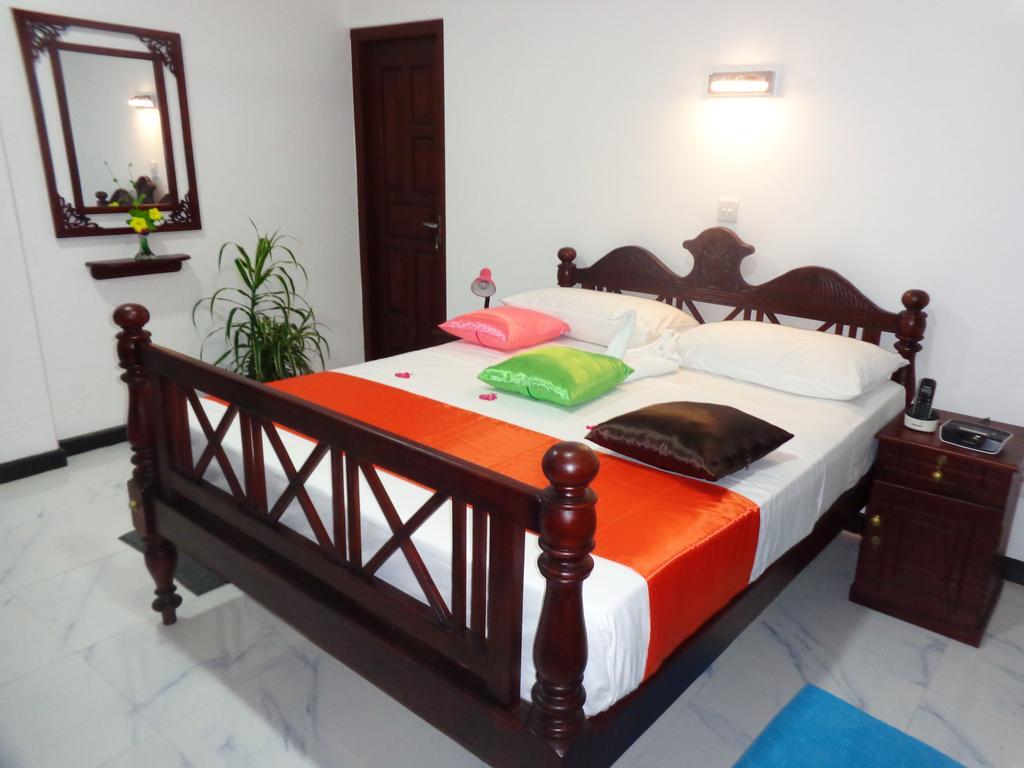 Hotel Italia Ambalangoda  Room photo