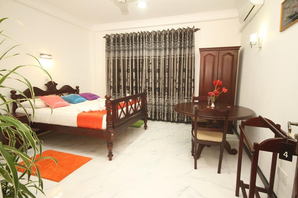 Hotel Italia Ambalangoda  Exterior photo