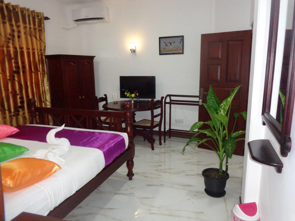 Hotel Italia Ambalangoda  Exterior photo