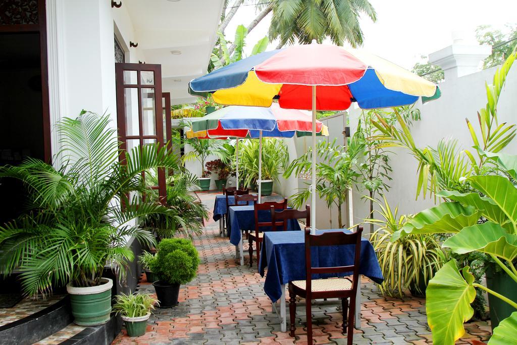 Hotel Italia Ambalangoda  Exterior photo